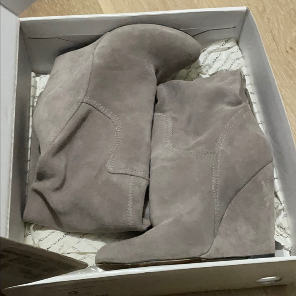 Aldo Lackie grey suede wedge boots